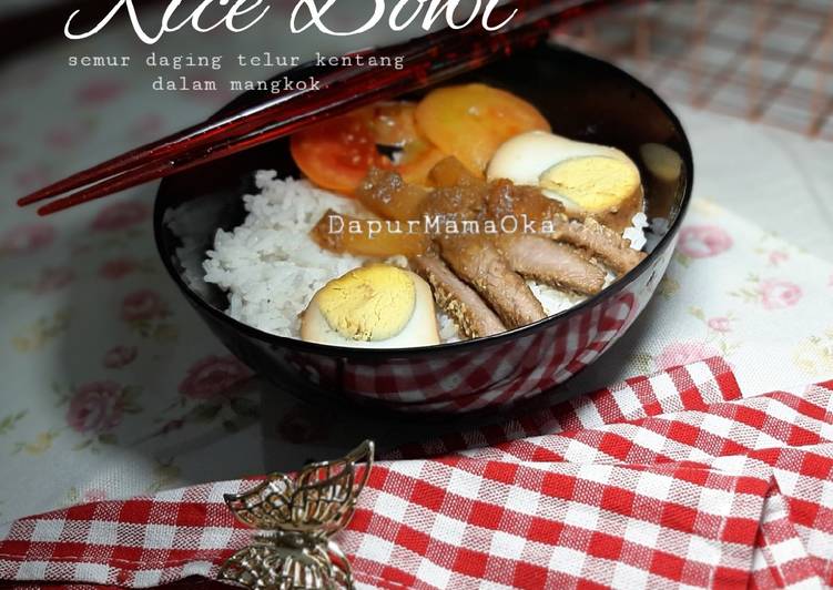 Rice Bowl_Semur Daging Telur Kentang Dalam Mangkok??