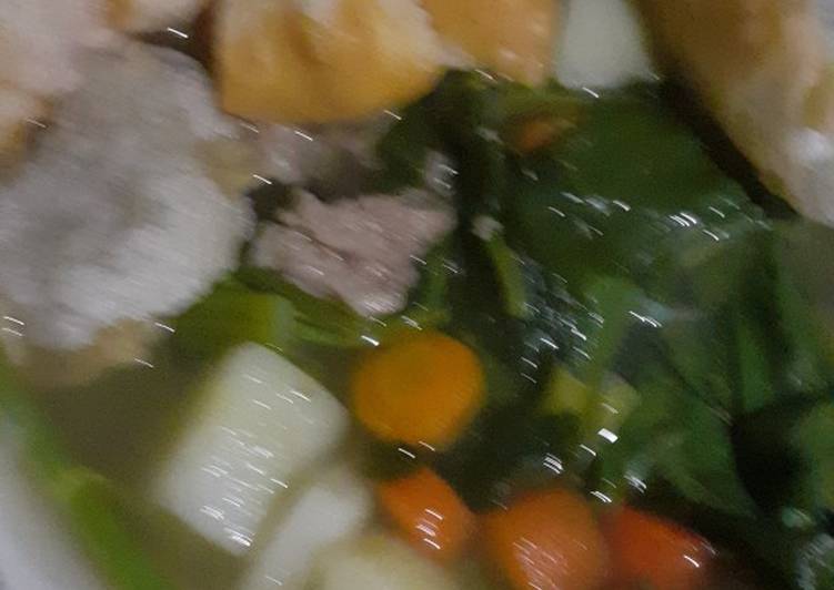 Sup daging batso