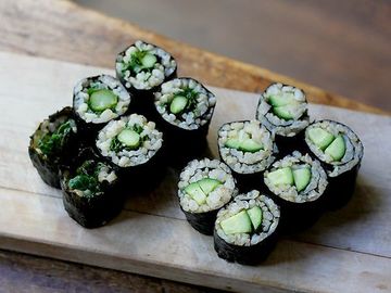 5 Jenis Sushi Yang Mudah Dibuat Di Rumah - Christine Kitchen Blog